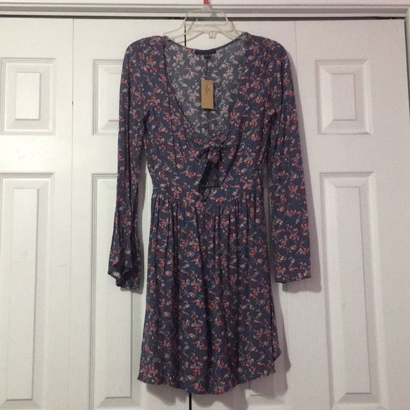 American Eagle Outfitters Dresses & Skirts - Floral dress